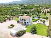 En una ubicación panorámica privilegiada en Sanet y...