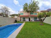 EN V E N T A CASA NUEVA MODERNA AL SUR DE CUERNAVACA...