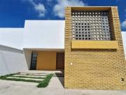 EN VENTA 3 BAÑOS RECÁMARA EN PLANTA BAJA JARDIN A...