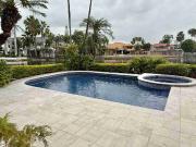 EN VENTA AMPLIA CASA AL LAGO EN LOS PRIMEROS KMS URB.... EN VENTA AMPLIA CASA AL LAGO EN LOS PRIMEROS KMS URB....