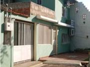 En venta Amplia casa, dos niveles en la Urb Garza...