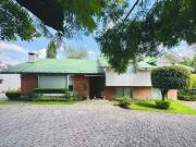 En venta amplia casa en condominio en San Nicolás Totolapan