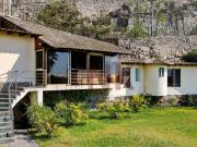 EN VENTA AMPLIA CASA EN LA ZONA EXCLUSIVA LAS...