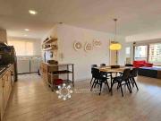 EN VENTA AMPLIA DEPARTAMENTO CON TERRAZA Y VISTA...