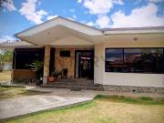 EN VENTA AMPLIA Y MODERNA CASA EN UNA SOLA PLANTA EN VENTA AMPLIA Y MODERNA CASA EN UNA SOLA PLANTA