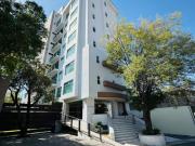 EN VENTA AMPLIO DEPARTAMENTO EN ZAVALETA