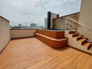 EN VENTA AMPLIO DUPLEX CON PISCINA A UN PASO DEL...