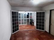 EN VENTA AMPLISIMA CASA CON RECÁMARA EN PLANTA BAJA Y...