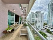 En venta! Apartamento con vista al mar y la bahía –...