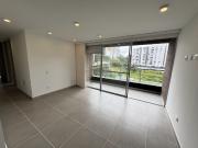 EN VENTA APARTAMENTO UBICADO EN LA AVENIDA CENTENARIO...