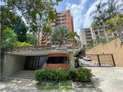 En Venta Apto. 3H/31/2B/3P 255M2. Urb. Valle Arriba En Venta Apto. 3H/31/2B/3P 255M2. Urb. Valle Arriba