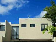 EN VENTA BELLÍSIMA CASA EN TEMOZON AL NORTE DE MÉRIDA
