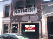 EN VENTA BONITA CASA EN EL CORAZON DE LA CIUDAD DE...