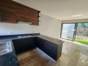 EN VENTA BONITA CASA NUEVA ZONA SUR