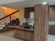 EN VENTA BONITA CASA SOLA EN CUAUTLA