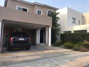 EN VENTA CASA 165M2 URBANIZACIÓN PRIVADA VÍA A SAMBORONDÓN