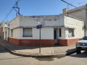 EN VENTA CASA 2 DORMITORIOS MACROCENTRO