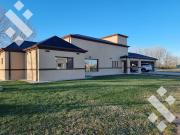 En Venta, Casa 3 Dormitorios, con Pileta, Canales de...