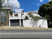 EN VENTA CASA 420m plena Av Sucre.Los Dos Camino