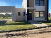 EN VENTA CASA A ESTRENAR BARRIO AGUACLARA V.NUEVA