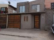 En Venta Casa Ampliada y Remodelada, Sector La Tortuga