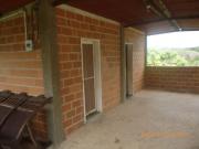 Casa con terreno amplio Zuata