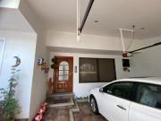 EN VENTA CASA CENTRICA DE TRES RECAMARAS CON PATIO