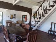 En Venta casa chalet, ubicada en Las Morochas San Diego...