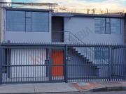 En VENTA, casa Comercial Barrio EL LAGO