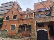 EN VENTA CASA COMERCIAL RESERVA ARQUITECTÓNICA CON JARDN...