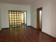 En venta casa con 4 departamentos en Del Valle Centro