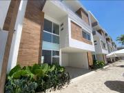 EN VENTA CASA CON ALBERCA EN PRIVADA ZONA SUR DE CUERNAVACA