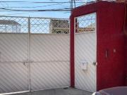 EN VENTA *Casa con Departamento y Local RECURSOS PROPIOS...