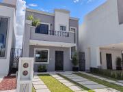 En Venta Casa con Gran Ventanal de 3 Habitaciones en Pachuca