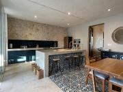 EN VENTA CASA CON PANELES SOLARES COMPLETAMENTE...