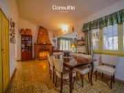 En Venta, Casa con Pileta. en Vertientes de La Granja. a...