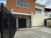 En Venta Casa con Zonificación Comercial en El Paraiso En Venta Casa con Zonificación Comercial en El Paraiso