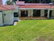 En venta casa de 1 nivel en zona dorada de Cuernavaca....