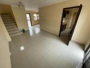 En venta casa de 3 dormitorios en Urb. La Romareda