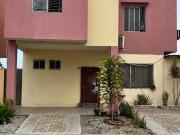 En venta casa de 3 dormitorios en urb.Playa Coral en...