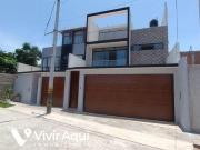 EN VENTA CASA DE ESTRENO URB. SAN ISIDRO II, TRUJILLO
