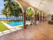 EN VENTA CASA DE LUJO EN PLAYA DELFINES