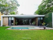 En Venta Casa de una planta dentro del club de golf La Ceiba