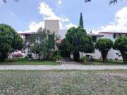 En venta casa dentro de privada de lujo en Tequisquiapan...