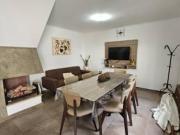 EN VENTA CASA DOS DORMITORIOS CON JARDIN Y PISCINA...