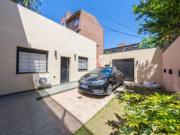 EN VENTA CASA DOS DORMITORIOS REPUBLICA DE LA SEXTA