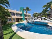 EN VENTA CASA EN ACAPULCO DIAMANTE CON FRENTE A LA...