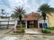 En Venta Casa en Altos de Guataparo