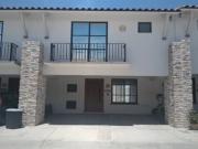 EN VENTA CASA EN BOULEVARD SIGLO XXI SACRAMONTE LEON...