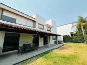 EN VENTA CASA EN EL CAMPANARIO RESIDENCIAL &  GOLF...